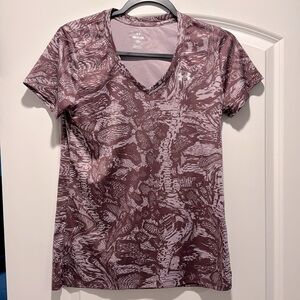 Barely worn underarmor workout shirt.